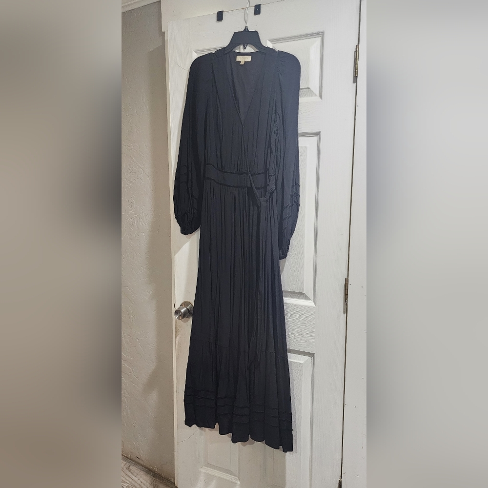 Elegant Black Maxi Dress